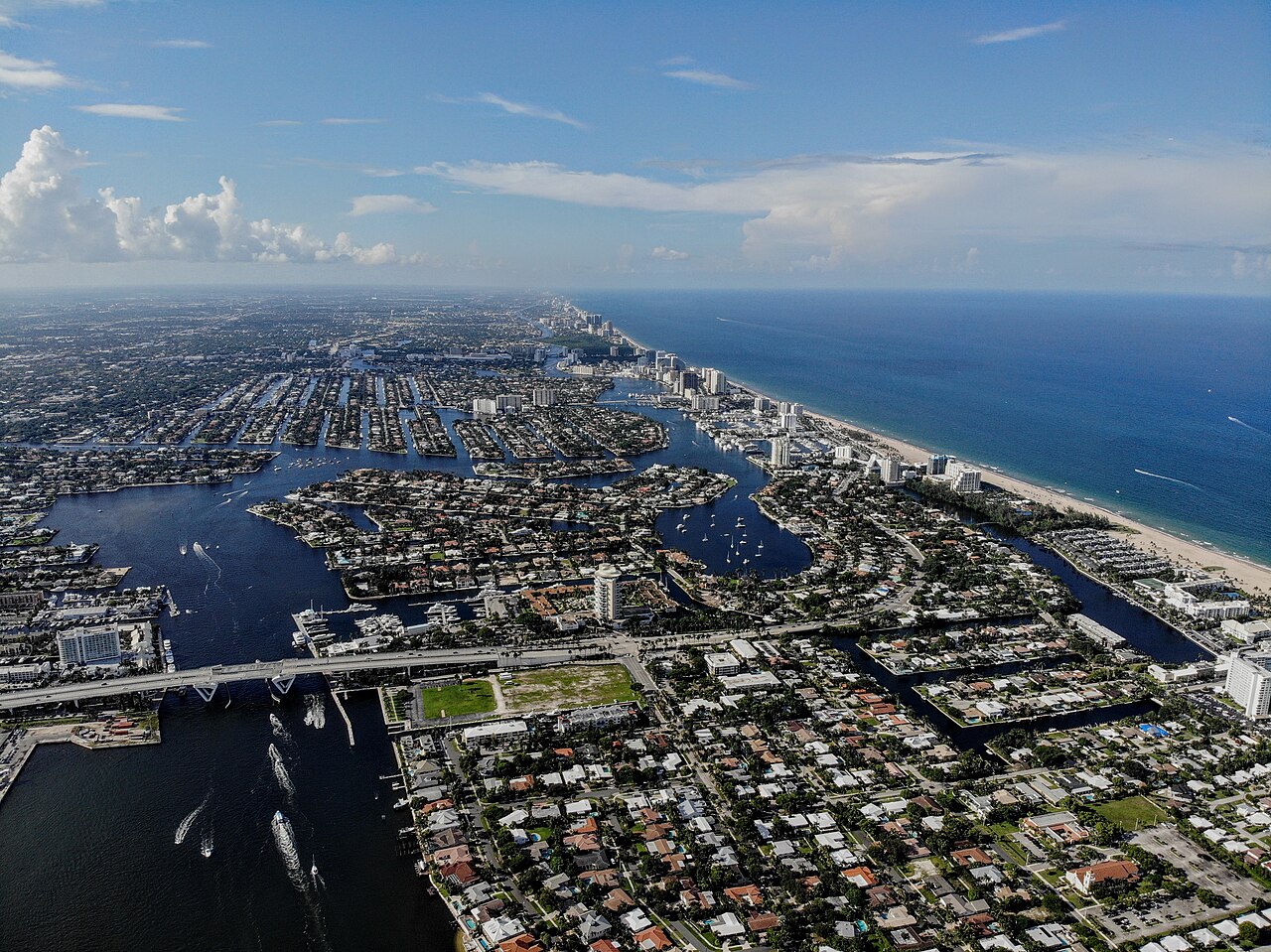 Aerial view of homes and waterways in Fort Lauderdale